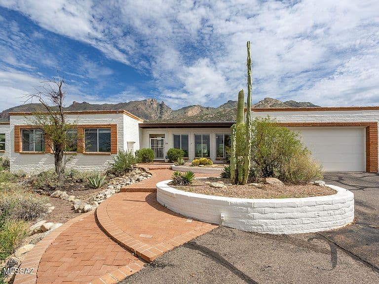 6621 N Donna Beatrix Cir photo 1