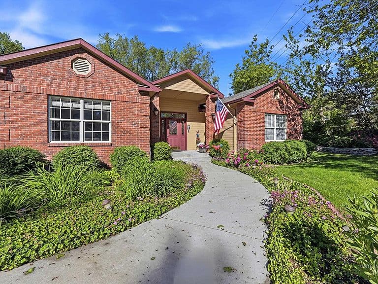 115 Walnut Creek Way photo 2