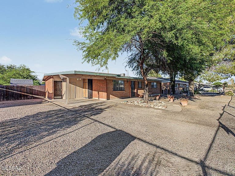 5353 E Douglas St photo 2