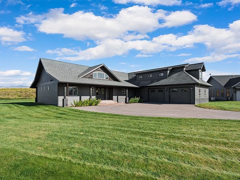 92 Great Bear Ln photo 2