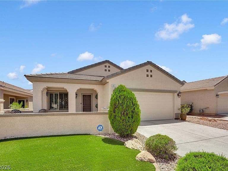 1811 Tiger Creek Ave photo 2