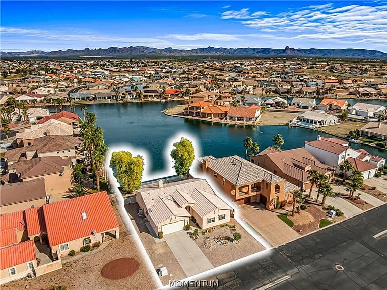 2077 E Los Lagos Drive photo 4