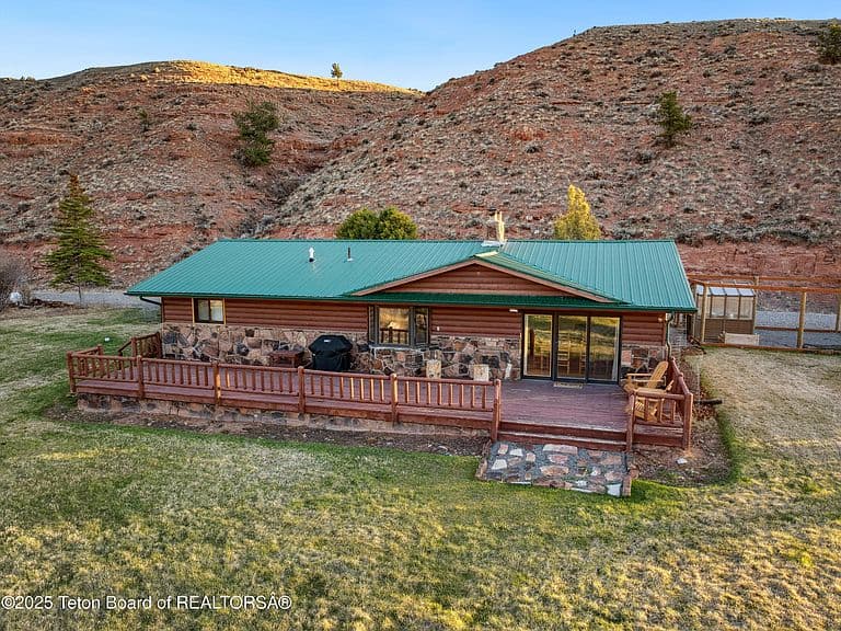 9 Warm Springs Rd photo 4