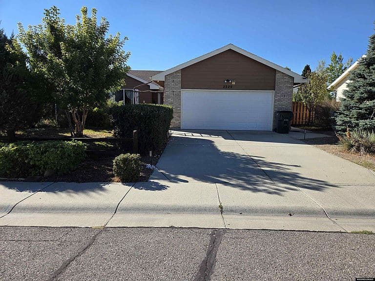 2229 Absaroka Trl photo 1
