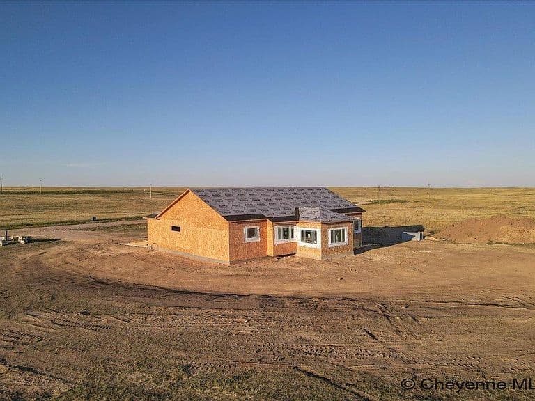 2177 Roan Trl photo 3