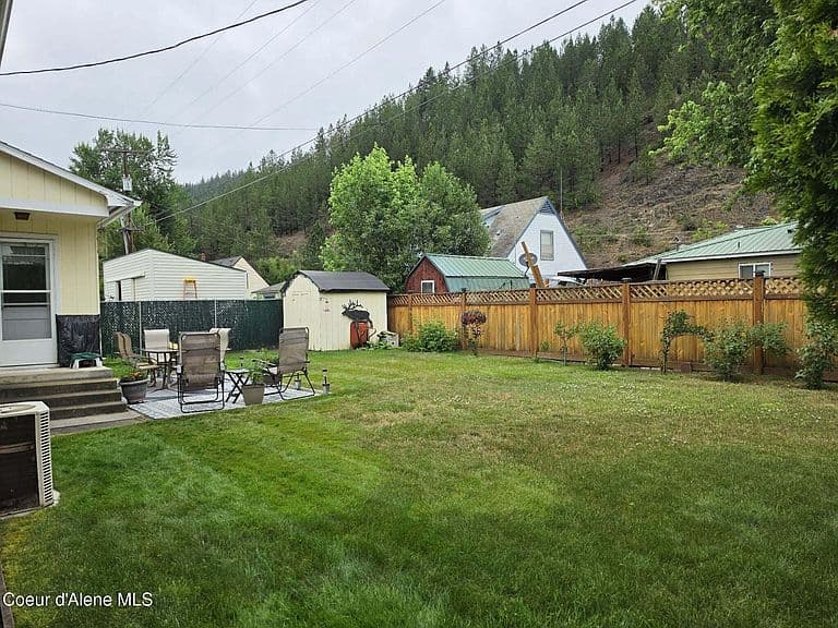 604 W Cameron Ave photo 3