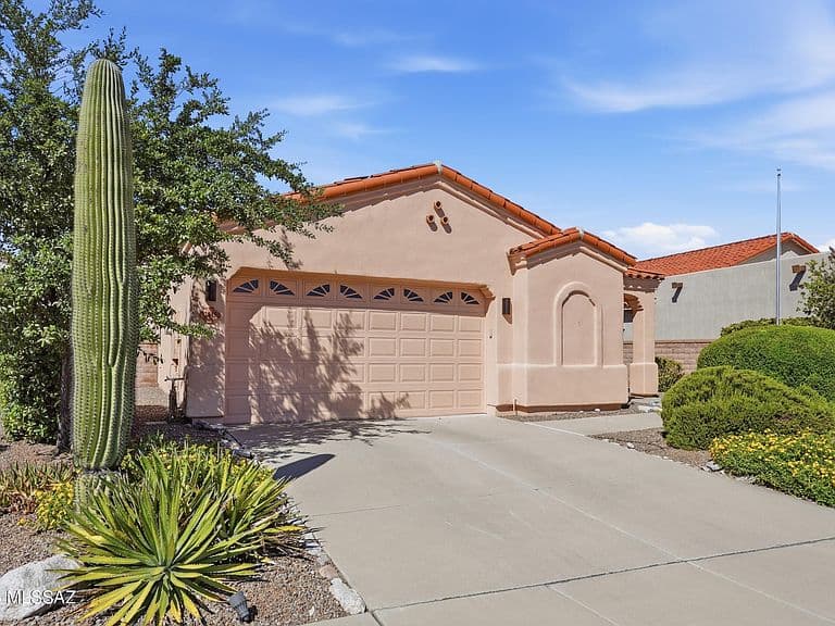 2845 N Vactor Ranch Pl photo 2