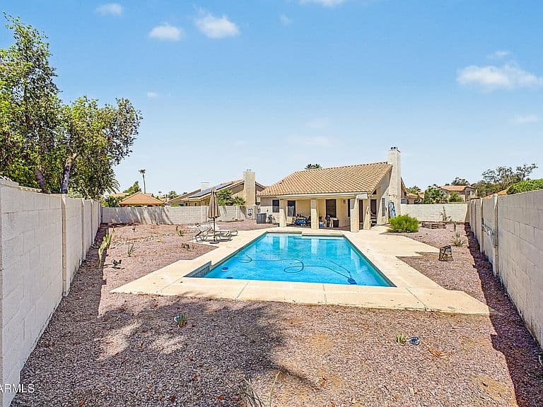 7603 W ORAIBI Drive photo 5
