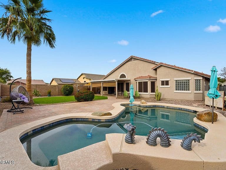 40747 W HOPPER Drive photo 2