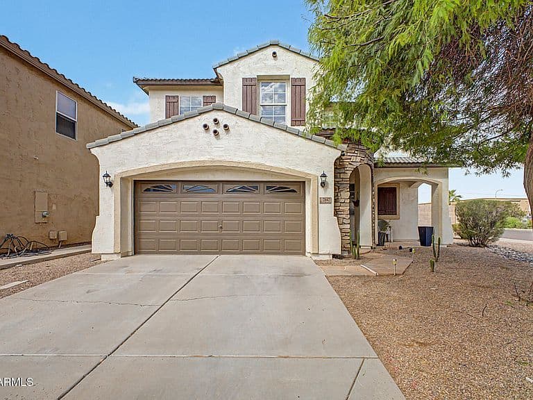 2642 S 90TH Glen photo 1
