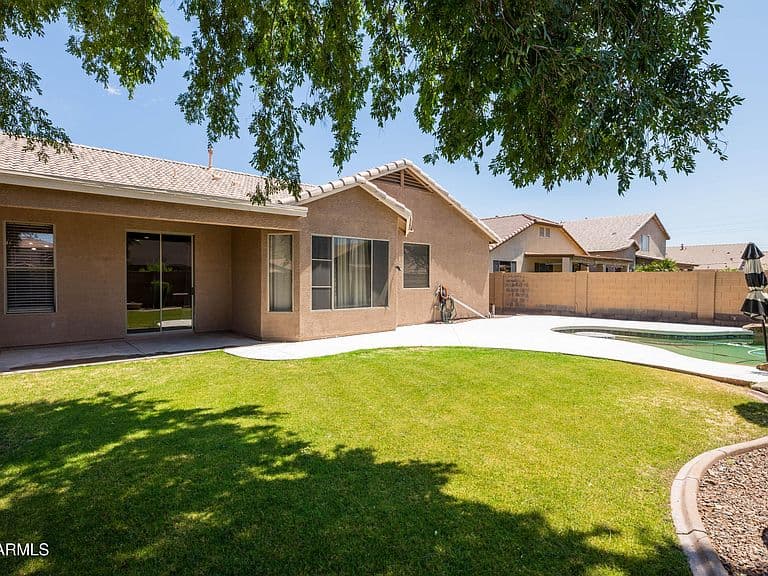 3525 W Quail Track Drive photo 4