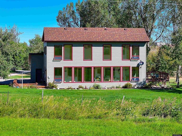 15 Mary Ann Dr photo 3