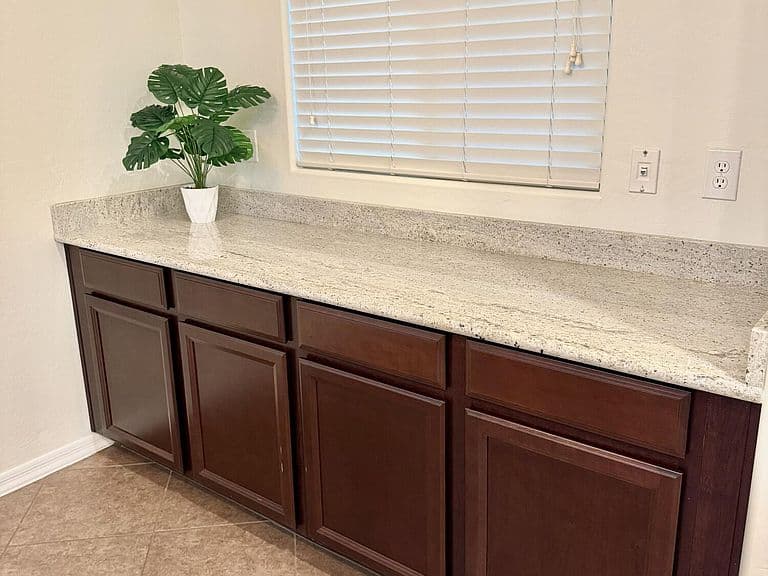 2564 E ORLEANS Drive photo 5