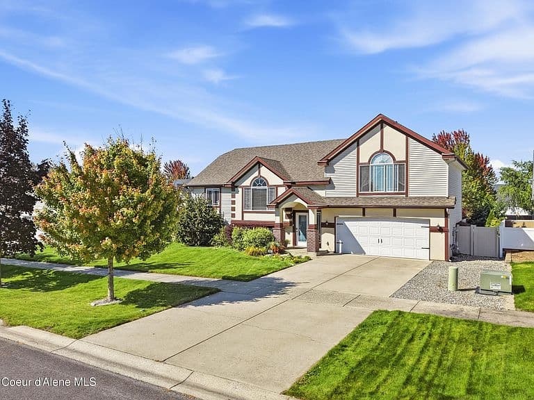 1484 E Bobwhite Ln photo 5