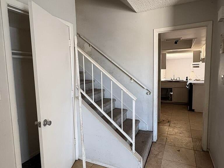 4137 W LUKE Avenue photo 3