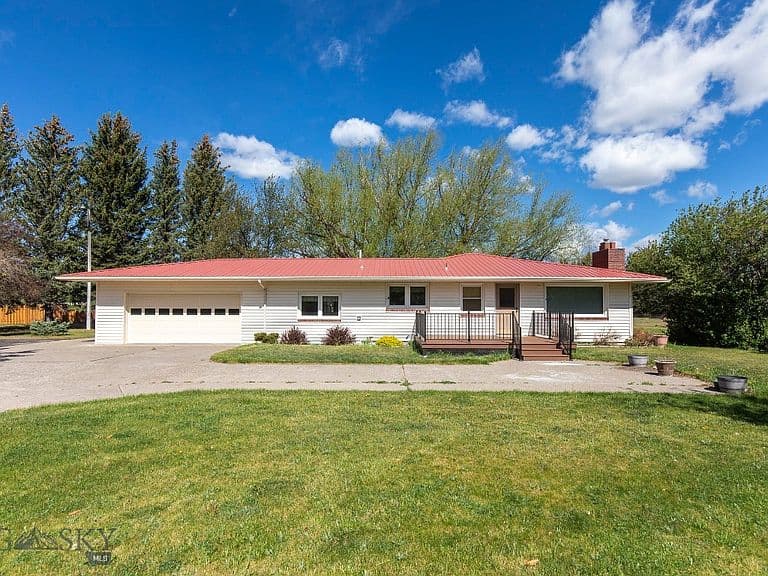 2 Shamrock Ln photo 1