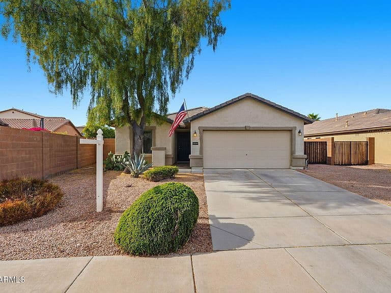 19546 N KRUPPS Court photo 2