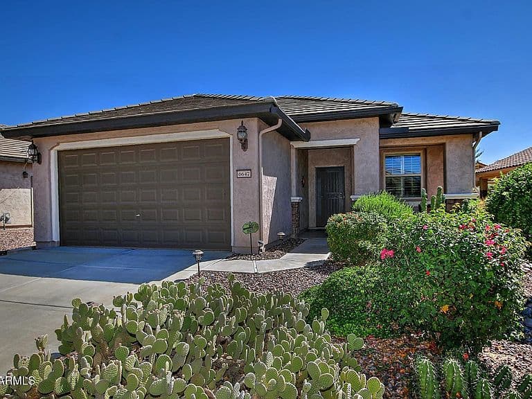 6647 W HERITAGE Way photo 2