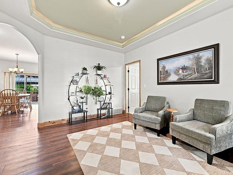 855 Absaraka St photo 5