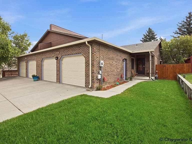 5329 Hacker Ct photo 1