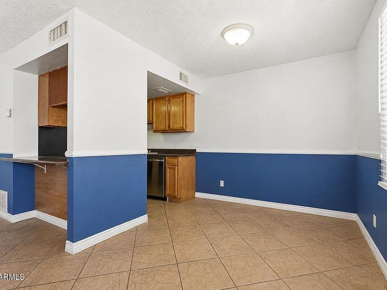 600 S DOBSON Road #6 photo 4