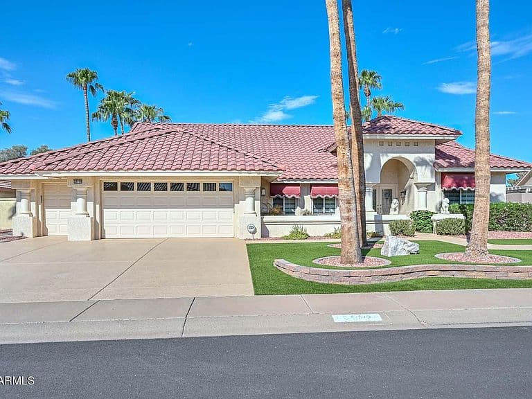 20444 N MEADOWOOD Drive photo 1