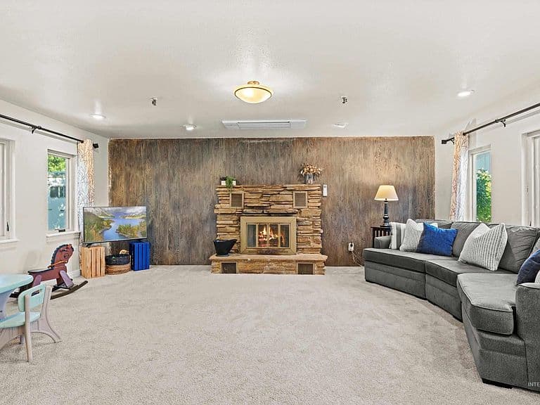 11684 W Gila Dr photo 5