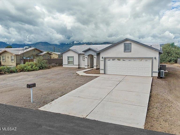 7222 S Branding Iron Rd photo 3