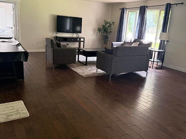 2340 W SOLANO Drive photo 2