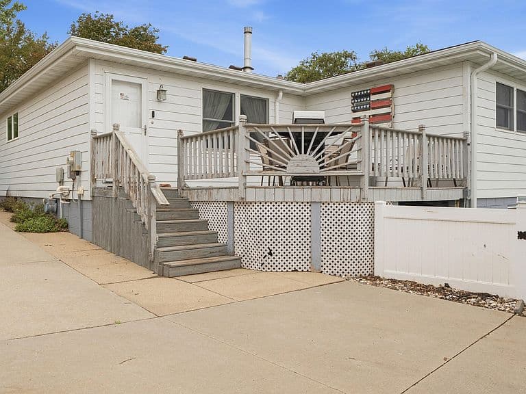 616 S Davison St photo 4