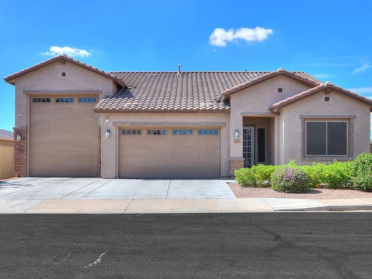 2519 N CASA GRANDE Avenue photo 2
