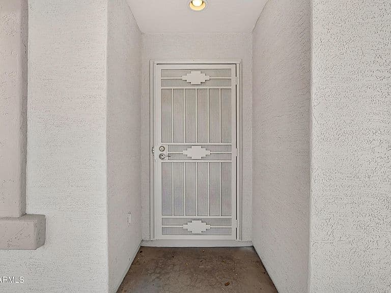 46007 W AMSTERDAM Road photo 3