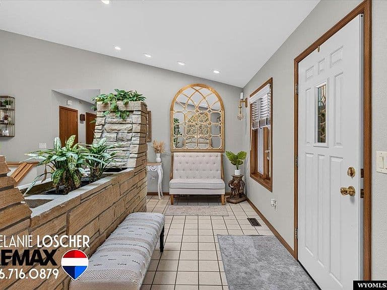 2001 Rustic Cir photo 3