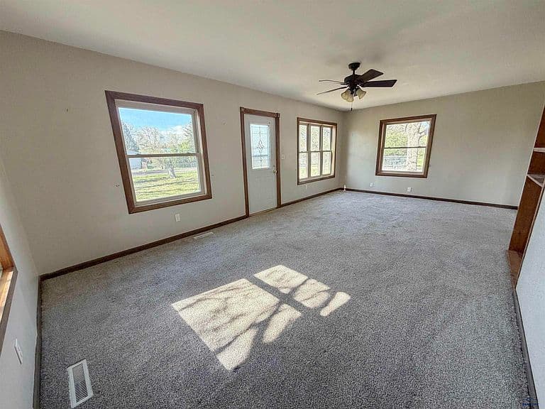 4852 Bonnie Ln photo 5