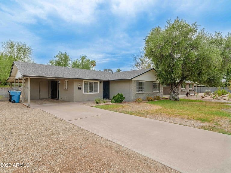 1203 W ORANGE Drive photo 5