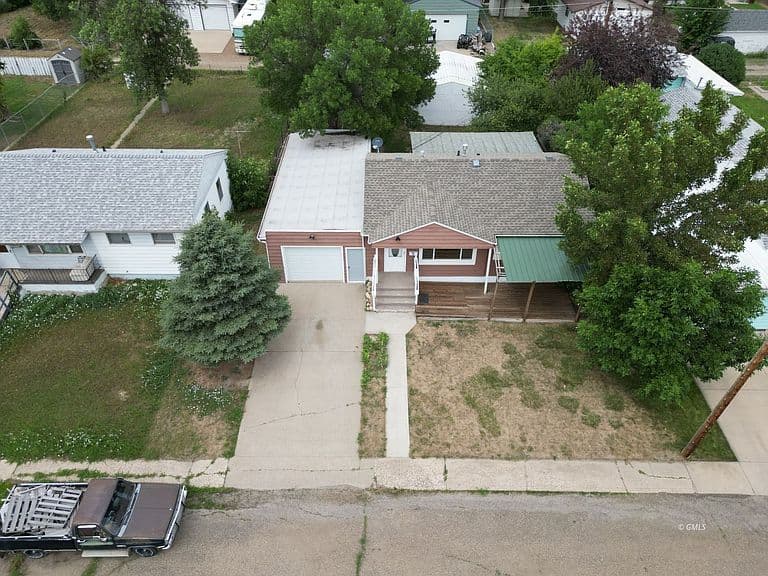 415 Chestnut Ave photo 4