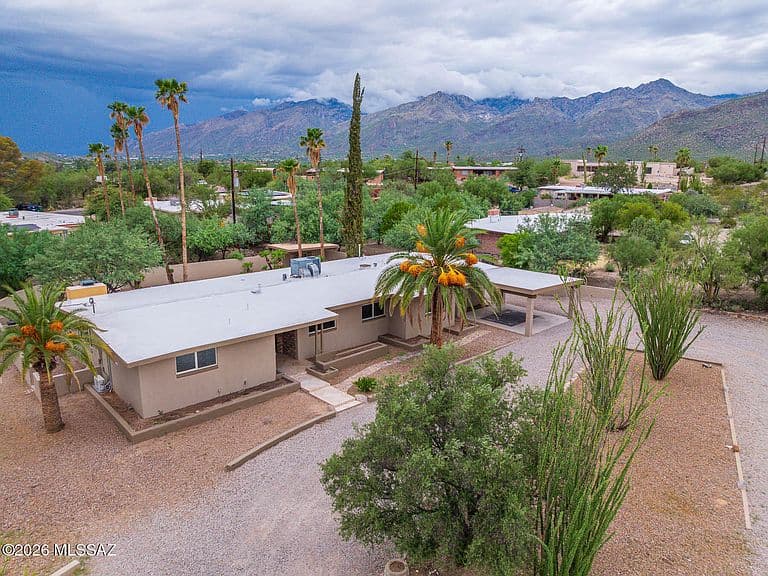 4521 N Bear Canyon Rd photo 3