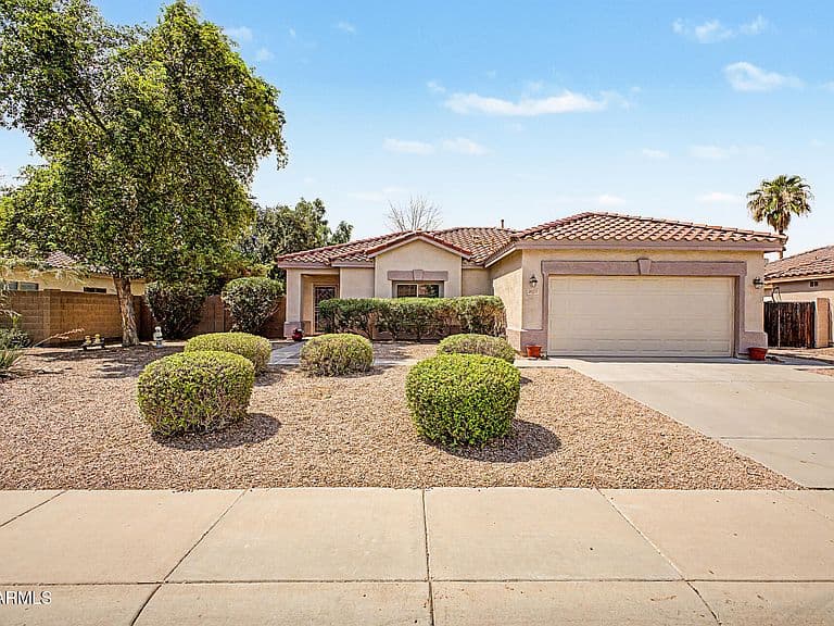 2073 E HAWKEN Way photo 3