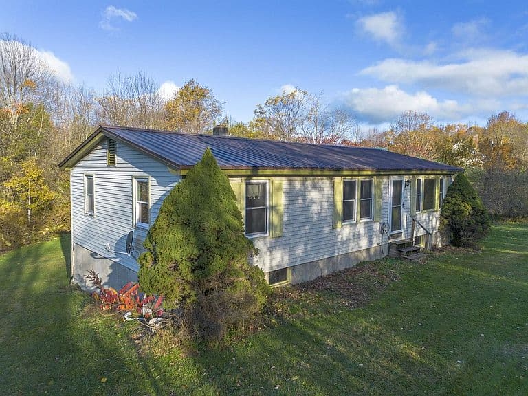 2413 Hollister Hill Road photo 2