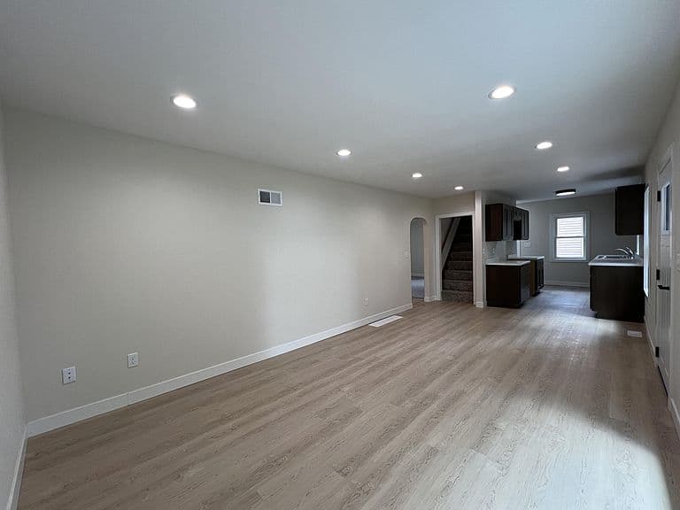 1409 3rd St photo 4