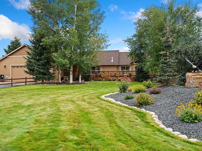 635 Ida Ln photo 5