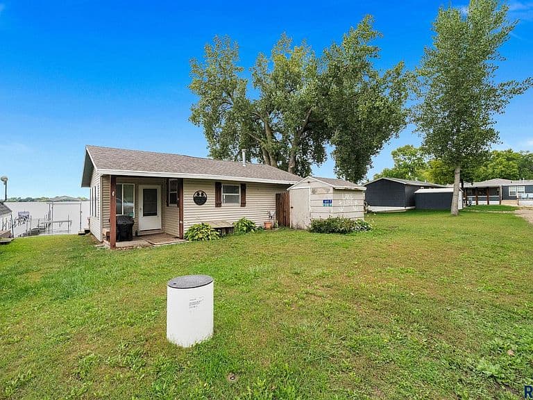 6417 Hares Point Rd photo 5