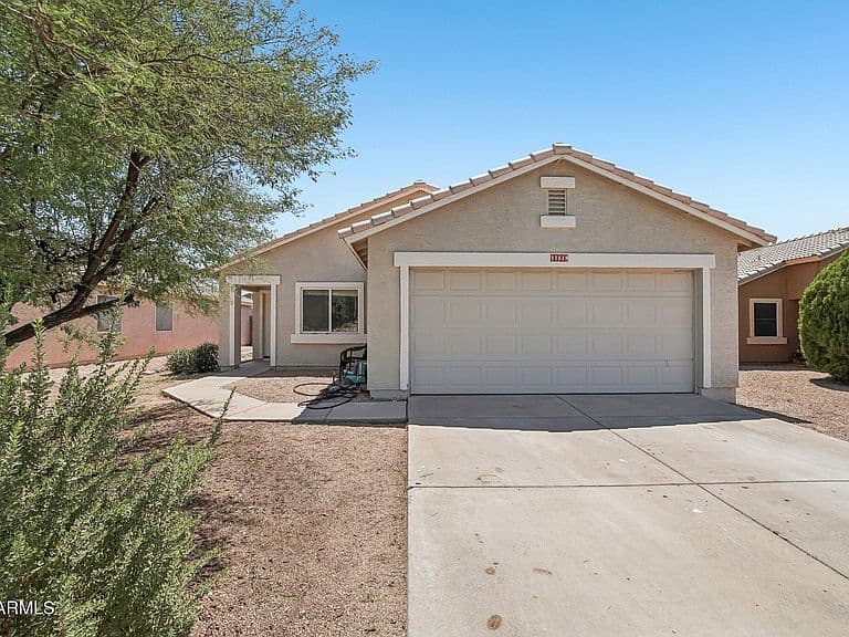 11519 E COVINA Street photo 2