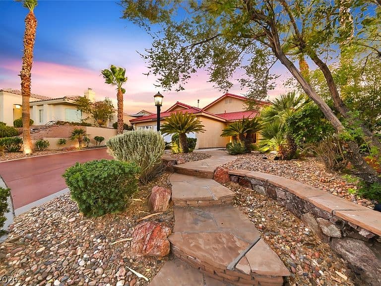1138 Broken Hills Dr photo 4