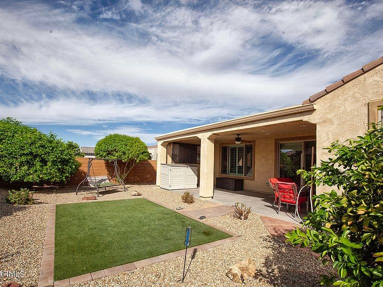 26779 W ADAM Avenue photo 2