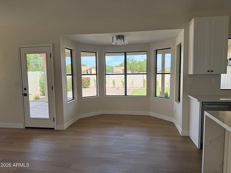 2412 W MISSION Drive photo 4