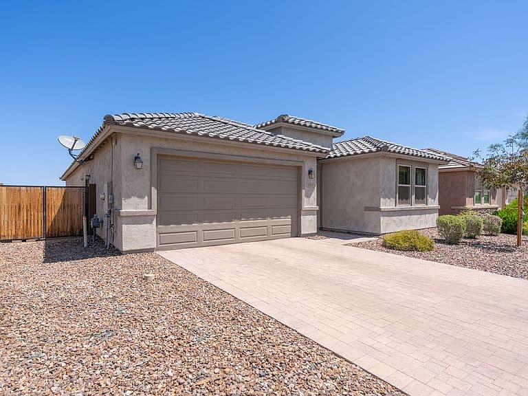 1830 Zinc WAY photo 2