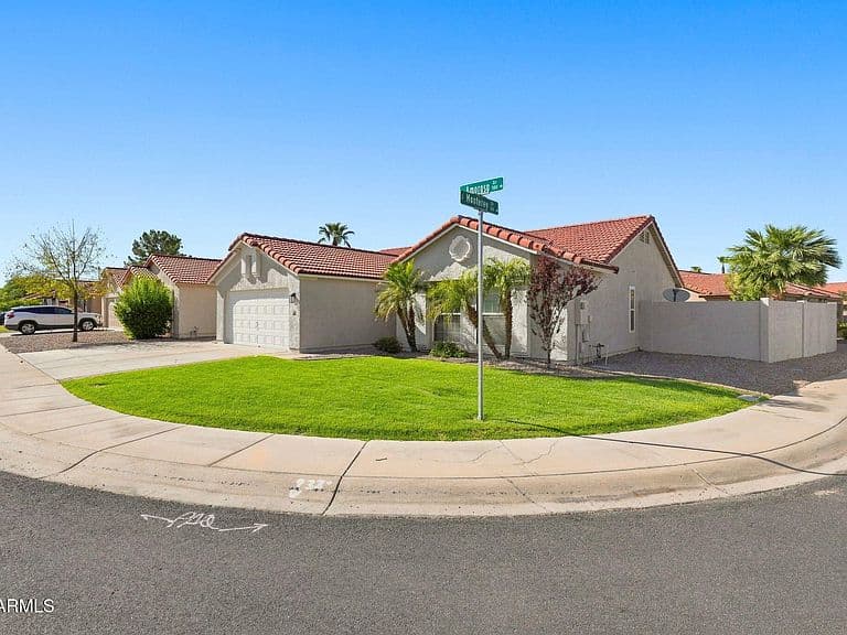 506 W AMOROSO Drive photo 2