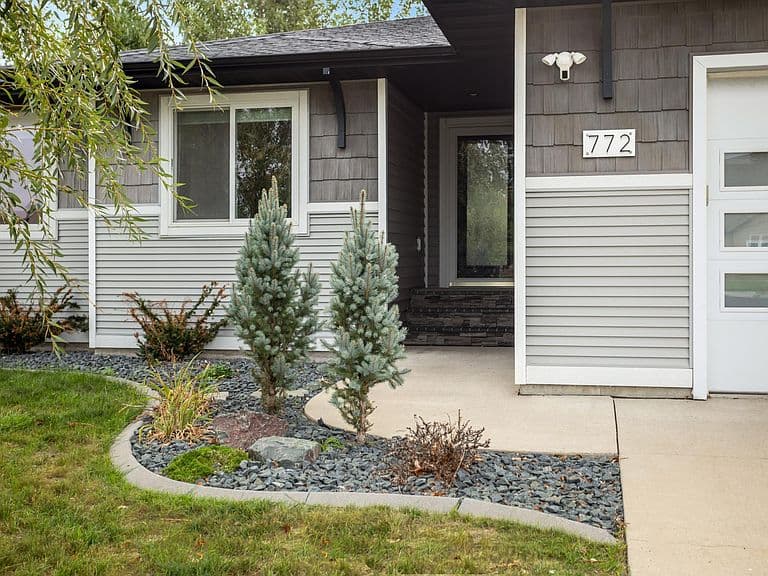772 35th Ave E photo 2