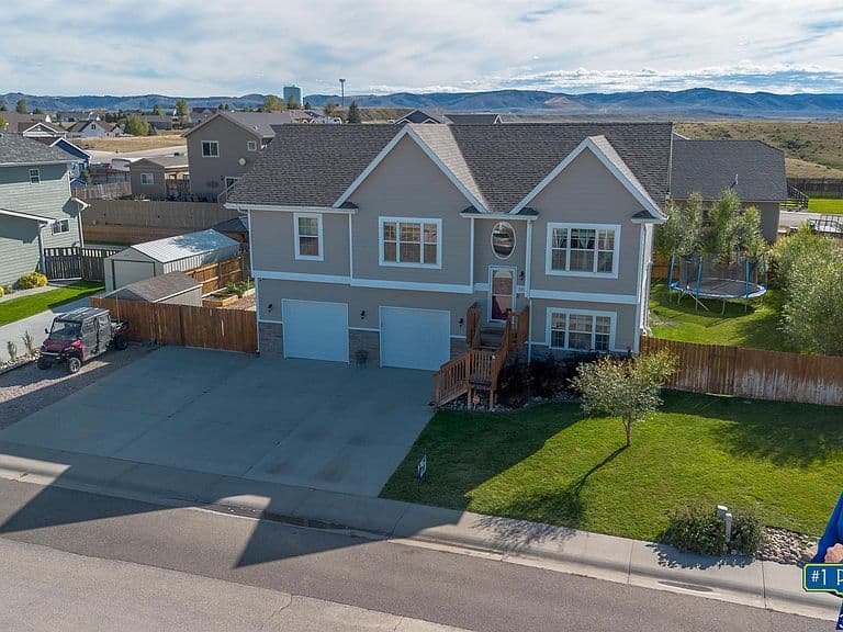 375 Williams Way photo 1